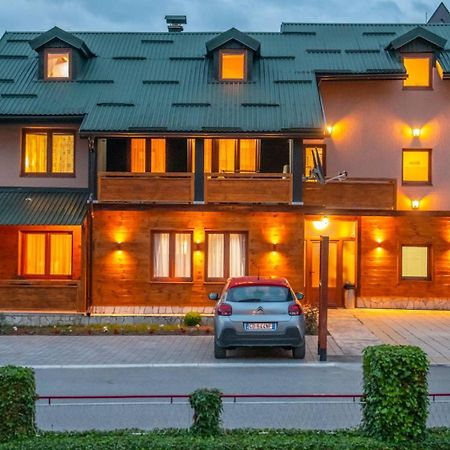 Guesthouse Sandra コラシン エクステリア 写真